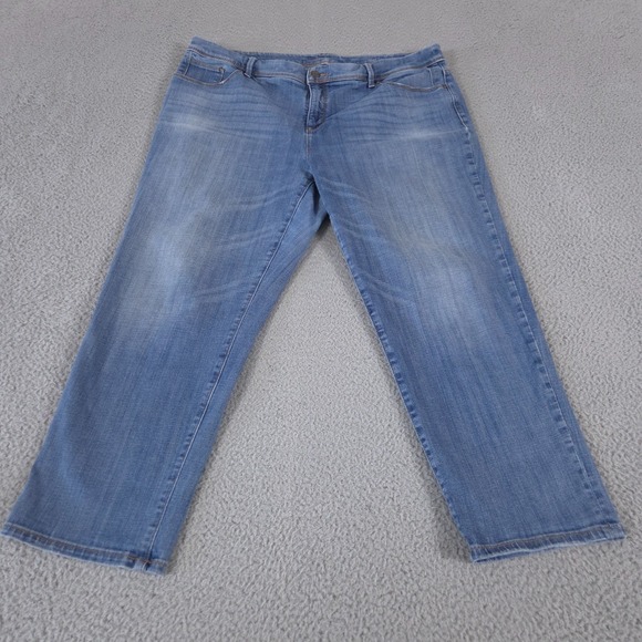 Chico's Denim - Chicos Jeans Womens 3R Blue So Slimming Girlfriend Crop Medium Wash Denim US 14R